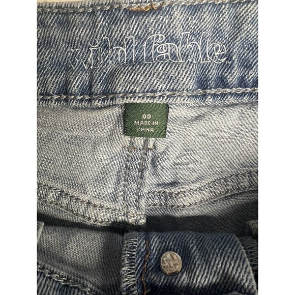 Wild Fable Womens High Rise Mom Jeans Pleated Button Fly Light Wash Size 00 - Picture 4 of 7